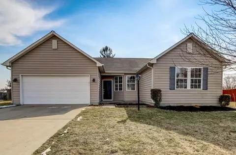 19130 Carol Cove Cir, Noblesville, IN 46062