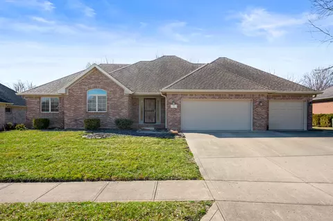 6118 Creekbend Blvd, Indianapolis, IN 46217