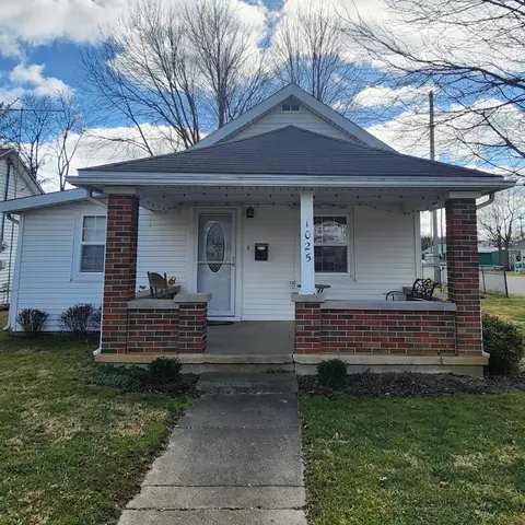 1025 W Market St, Rushville, IN 46173