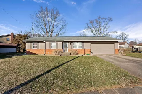 5230 Lockerbie Ct, Columbus, IN 47203