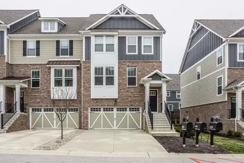 16041 Coleman Dr, Westfield, IN 46074
