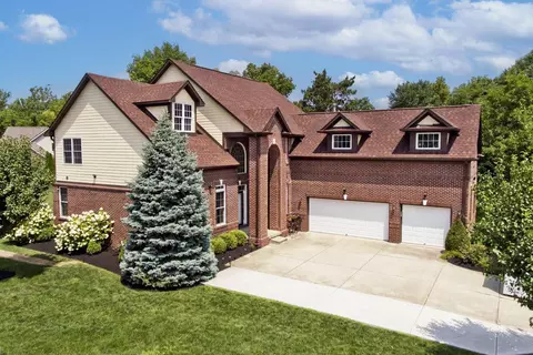 566 Jennifer Ct, Avon, IN 46123