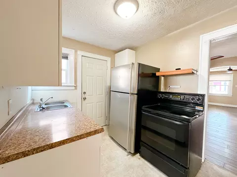3922 E 10th St, Indianapolis, IN 46201 photo 7