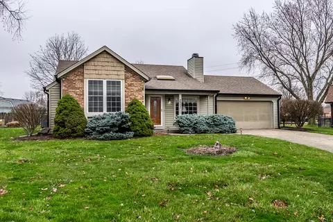 3527 Oak Tree Cir, Indianapolis, IN 46227