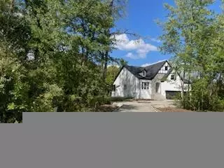 7704 Traders Hollow Ln, Indianapolis, IN 46278