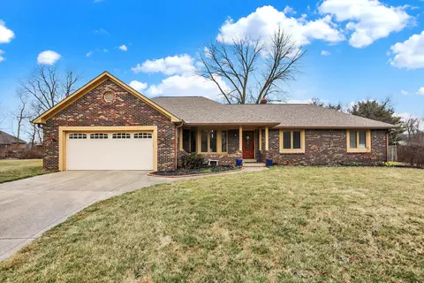 7468 W Reimbrandt Ct, New Palestine, IN 46163