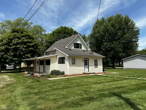 210 Delaware St, Frankton, IN 46044