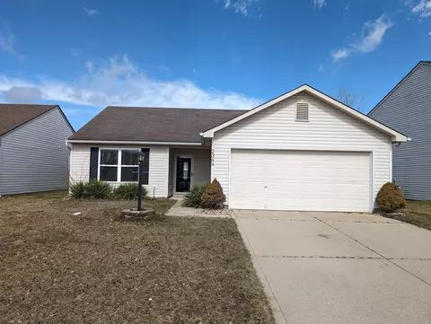 2384 Orchard Creek Dr, Columbus, IN 47201