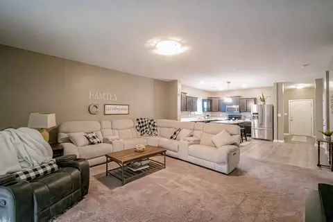 Living - 8125 Ambrosia Ln, Pendleton, IN 46064 photo 2 of 3