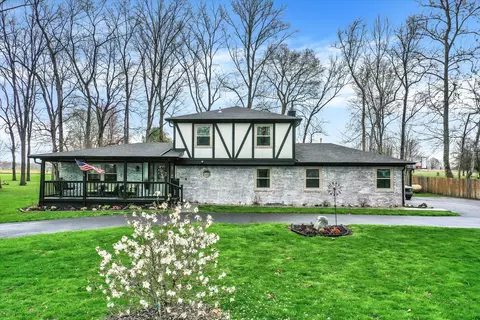 88 W Kingbird Dr, Fortville, IN 46040