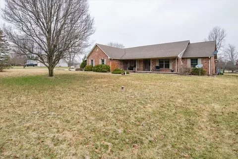 4270 N Pr 150 E, Shelbyville, IN 46176