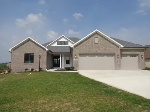 836 Justine Cir W, Indianapolis, IN 46234