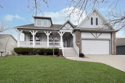 8614 New Heritage Dr, Indianapolis, IN 46239