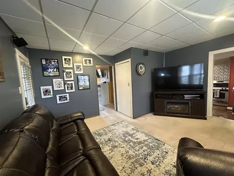 1221 5th St, Covington, IN 47932 photo 9