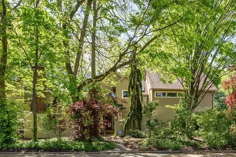 434 W 46th St, Indianapolis, IN 46208