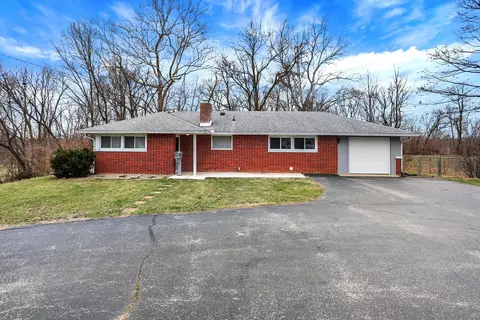 220 N Mccullum St, Knightstown, IN 46148