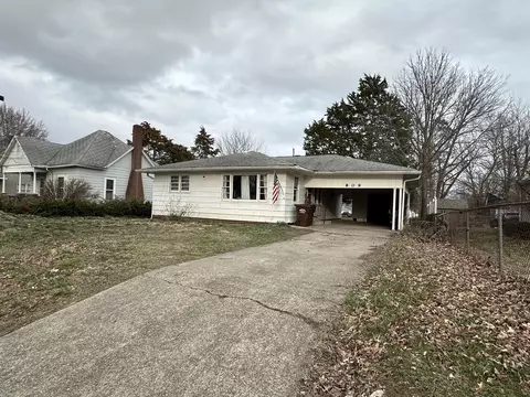 809 N Washington St, Brazil, IN 47834