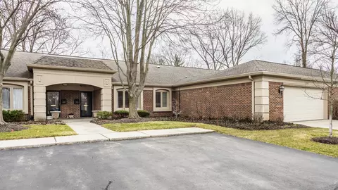 8503 Bent Tree Ct, Indianapolis, IN 46260