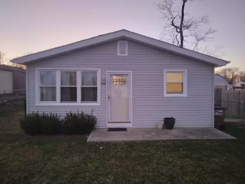668 Clifty Dr, Columbus, IN 47201