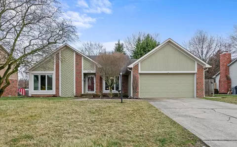 634 White Pine Dr, Noblesville, IN 46062