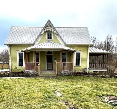 502 E South St, Center Point, IN 47840