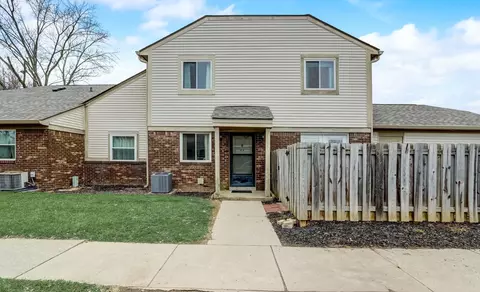 6052 Wingedfoot Ct, Indianapolis, IN 46254