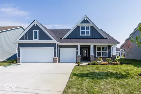 140 Rock Ledge Ct, Westfield, IN 46074
