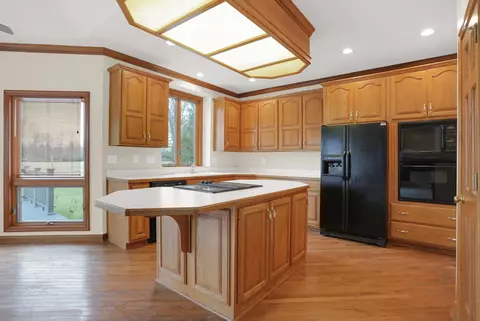 Kitchen - 2510 Crossfields Ct, Carmel, IN 46032 photo 2 of 8