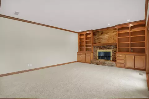 Living - 2510 Crossfields Ct, Carmel, IN 46032 photo 3 of 6