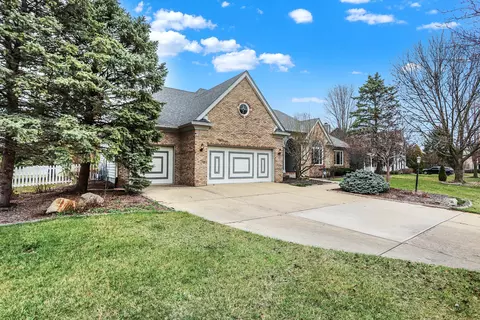Exterior - 2510 Crossfields Ct, Carmel, IN 46032 photo 3 of 9