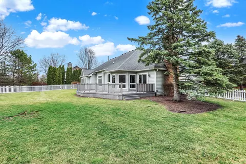 Exterior - 2510 Crossfields Ct, Carmel, IN 46032 photo 5 of 9