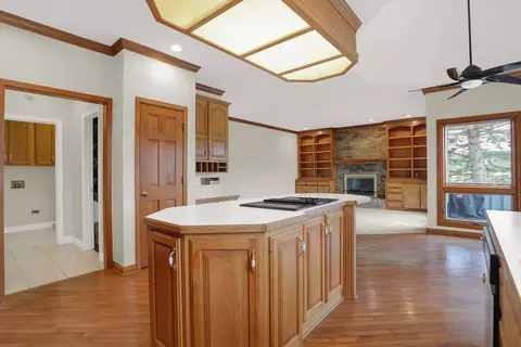 Kitchen - 2510 Crossfields Ct, Carmel, IN 46032 photo 4 of 8