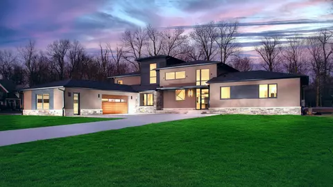 2017 Burning Tree Ln, Carmel, IN 46032