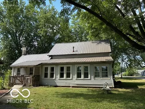 9405 Weaver St, Brazil, IN 47834