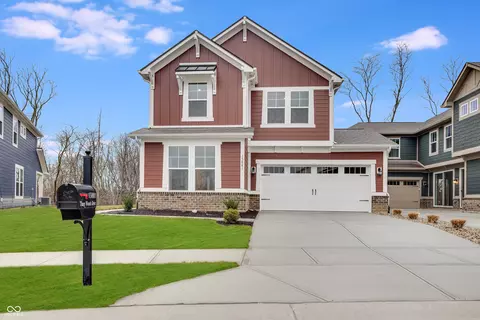 15881 Tharp Woods Dr, Fishers, IN 46037