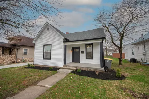 406 W 7th St, Seymour, IN 47274