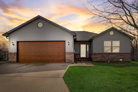3939 Hancock Ct, Franklin, IN 46131