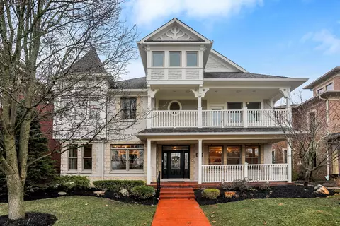 6660 Regents Park Dr, Zionsville, IN 46077