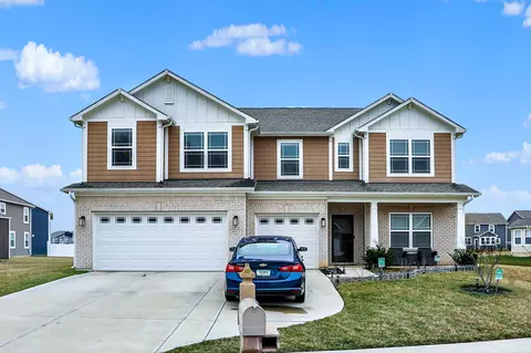8917 Hemingway Dr, Indianapolis, IN 46239