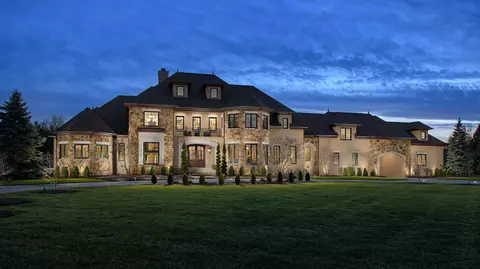 13158 W Sherbern Dr, Carmel, IN 46032