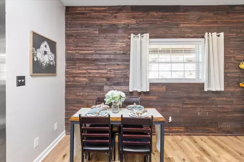 Dining - 6068 E 1200 S, Roachdale, IN 46172 photo 1 of 1
