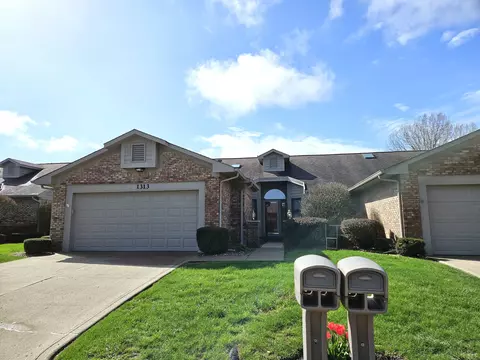 1313 Aaron Dr #DD 2, Shelbyville, IN 46176