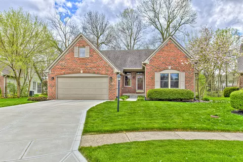 7233 Halla Pl, Fishers, IN 46038