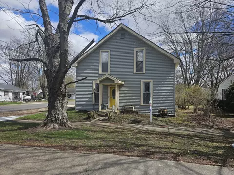136 Delaware St, Shirley, IN 47384