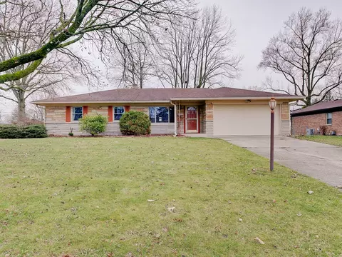 1206 Roseway Dr, Indianapolis, IN 46219