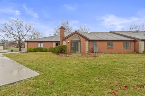 9212 Golden Oaks E, Indianapolis, IN 46260