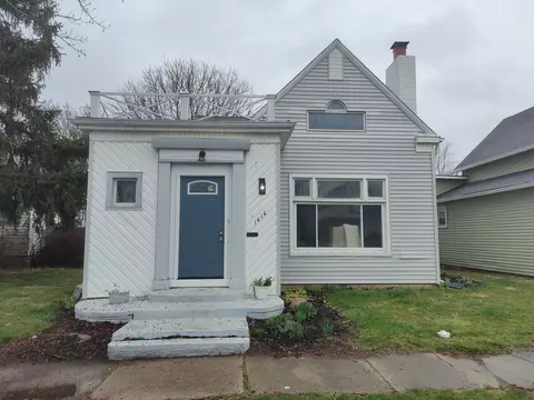 1616 N C St, Elwood, IN 46036