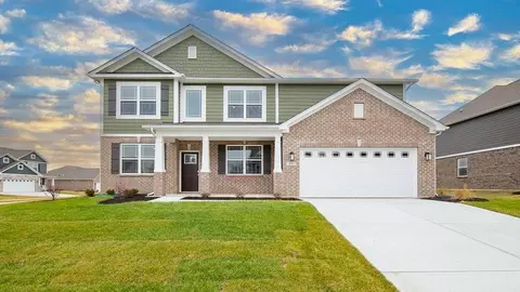 875 Booneway Ln, Bargersville, IN 46106