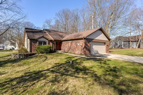 5280 Greenwillow Rd, Indianapolis, IN 46226