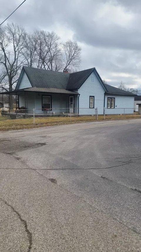 6823 W Front St, Arlington, IN 46104